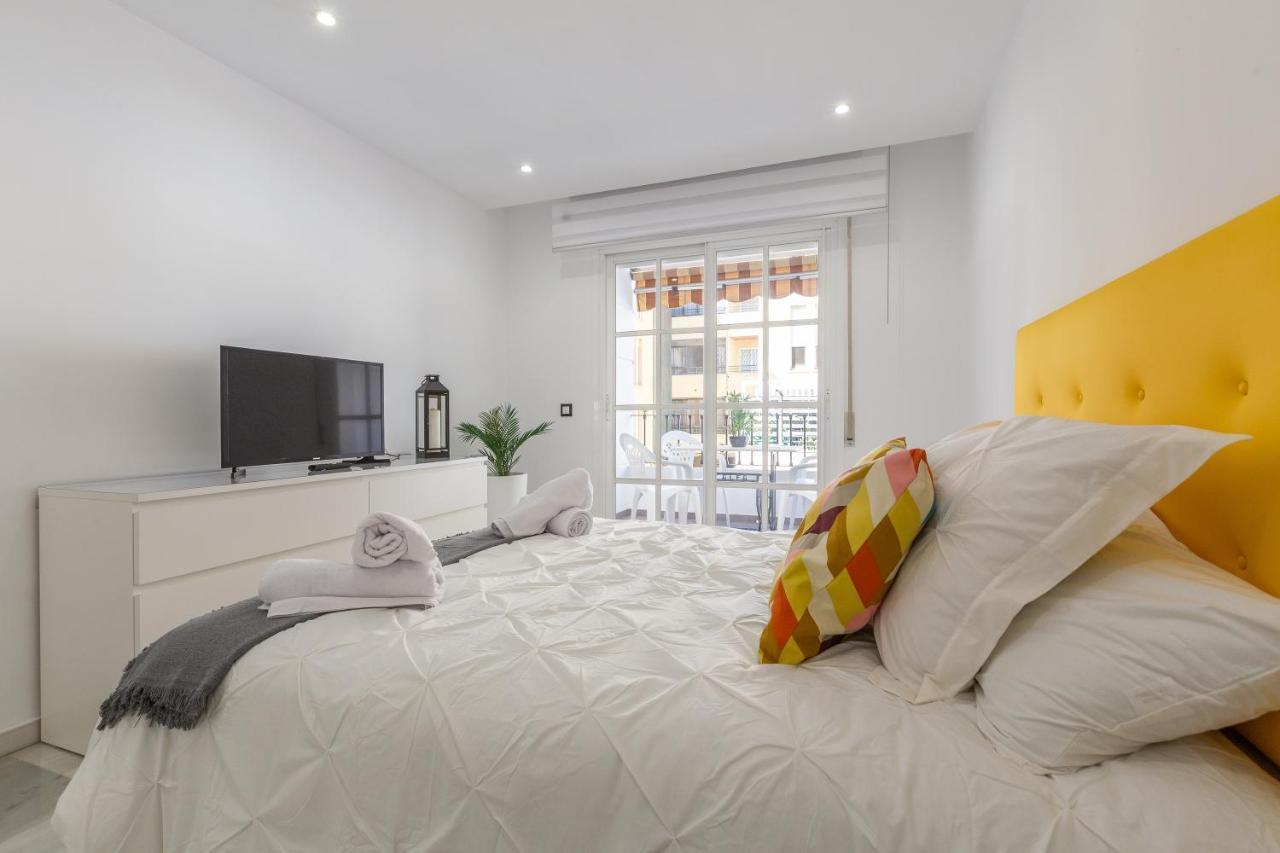 Apartamento La Victoria Apartment มาลากา ภายนอก รูปภาพ
